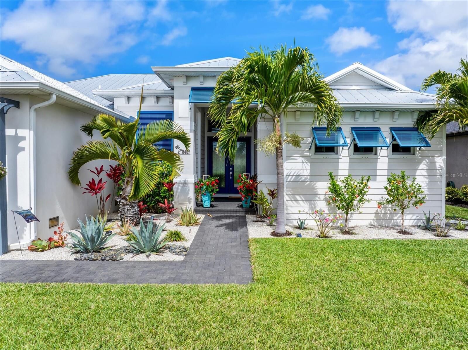 Property Photo:  8407 Dafoe Street  FL 33981 
