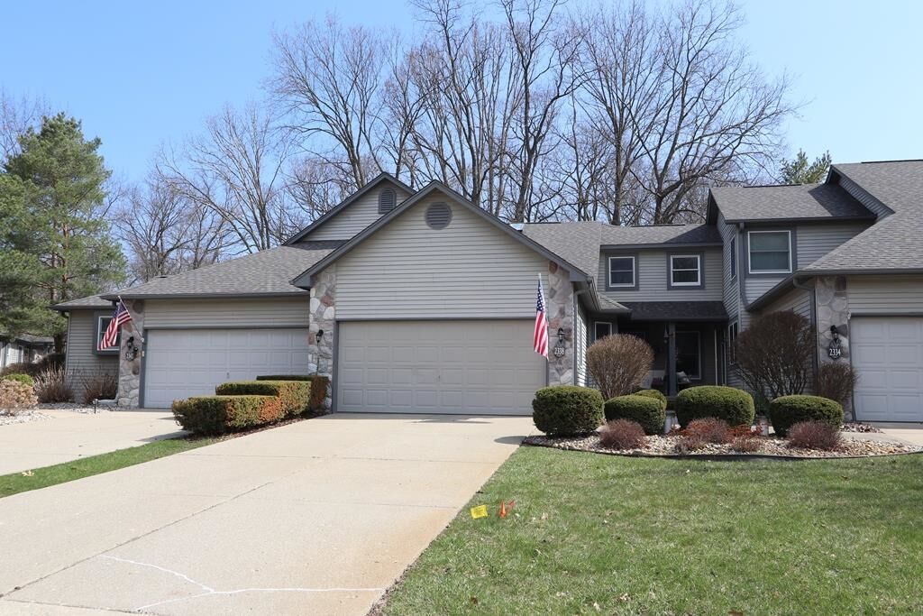 Property Photo: 2338 Golden Pond Court MI 48430-48