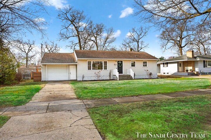 Property Photo: 1703 Columbus Avenue MI 49441