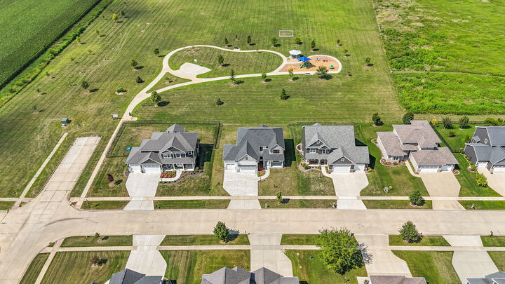 Property Photo:  4812 Oakdale Drive  IL 61822 