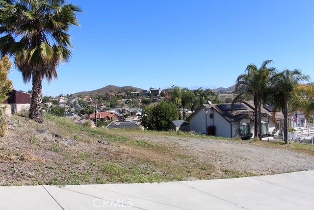 Property Photo:  22747 Inspiration Point  CA 92587 