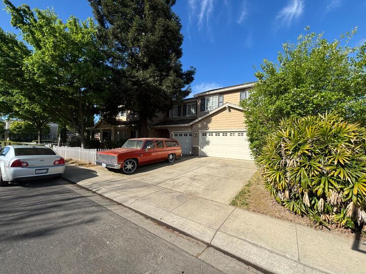 Property Photo:  4101 Rose Parade  CA 95357 