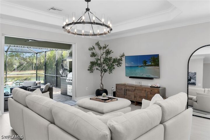 Property Photo:  2926 Aviamar Circle  FL 34114 