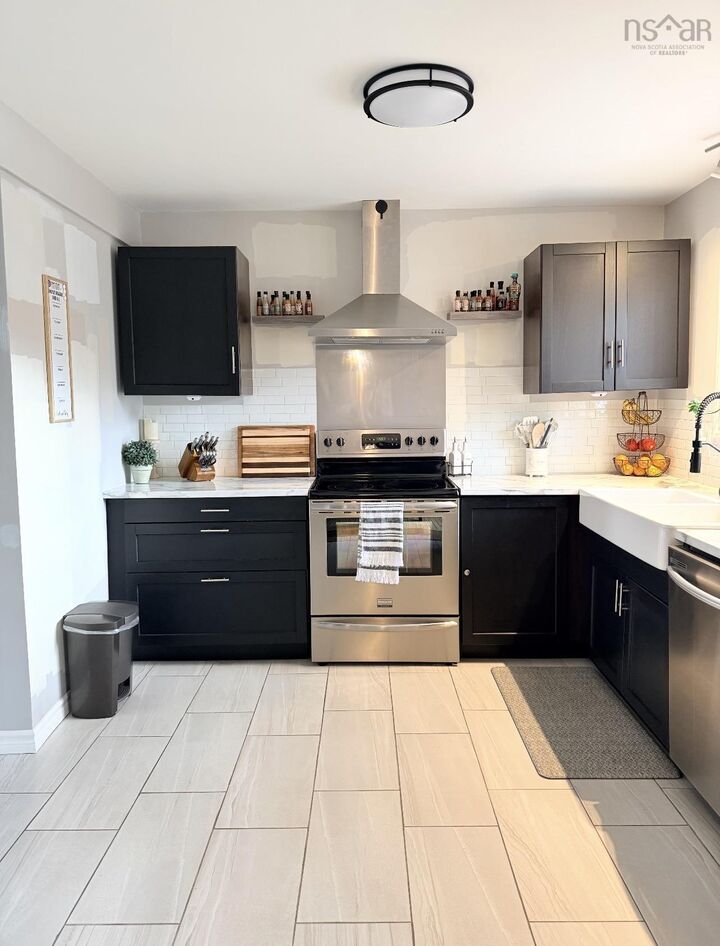 Property Photo: 59 Wynn Castle Drive NS B4E 2H3