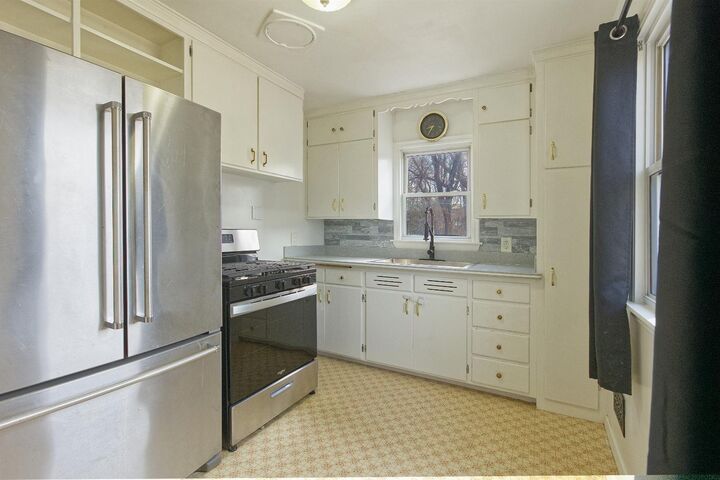 Property Photo:  308 Central Avenue  MN 55313 