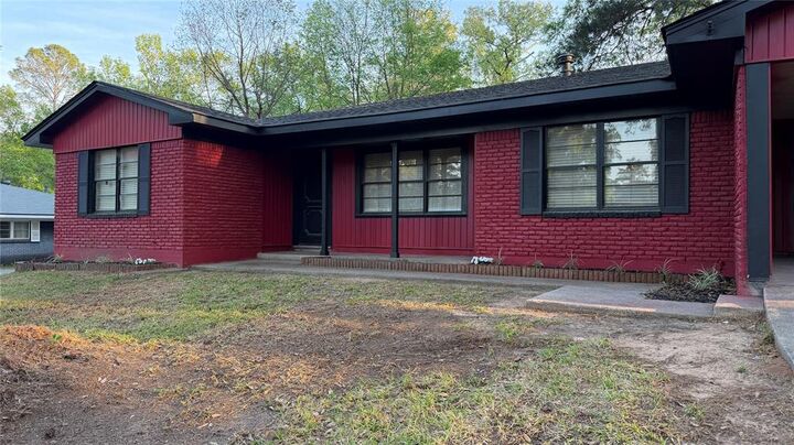 Property Photo:  1825 S Brookwood Drive  LA 71118 