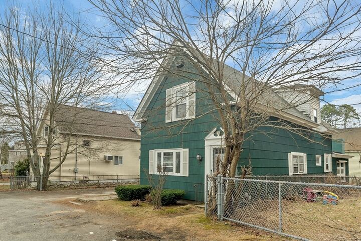 Property Photo:  100 West Meadow  MA 01854 