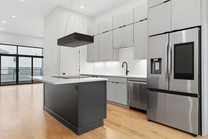 Property Photo:  421 High St 101A  MA 02155 