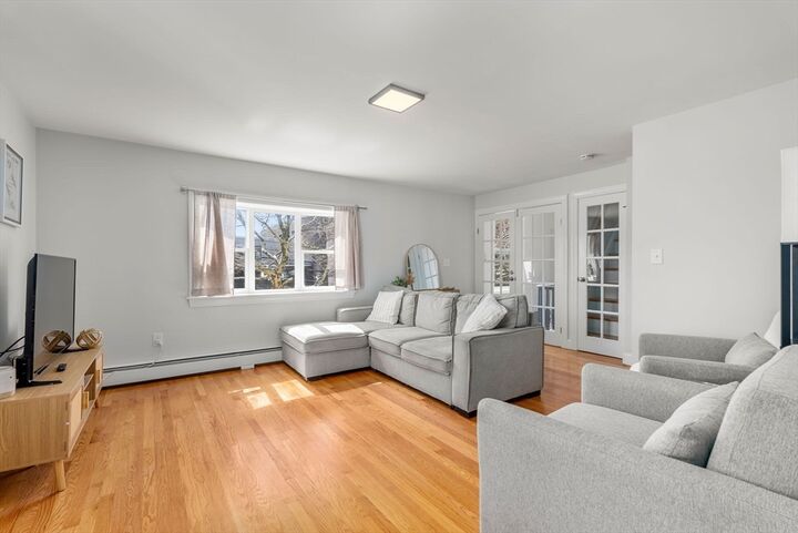 Property Photo:  190 Walnut St  MA 02472 
