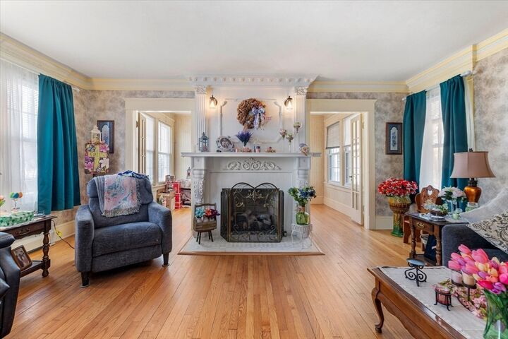 Property Photo:  85 Narragansett St  MA 01107 