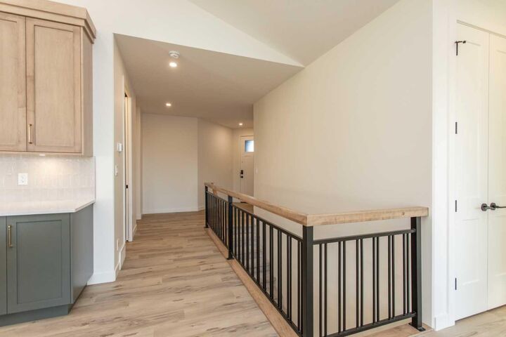 Property Photo: 20 Emmett Crescent AB T4P 3G8