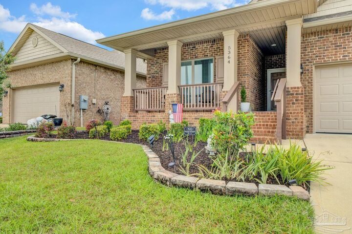 Property Photo:  5364 Red Shoulder Rd  FL 32571 