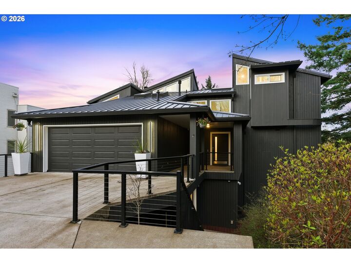 Property Photo:  1 Hidalgo St  OR 97035 