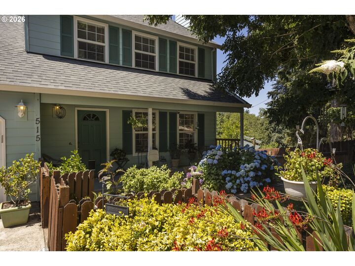 Property Photo: 515 SE Palmer Ln OR 97114