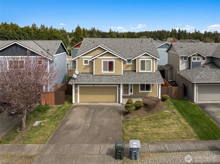 Property Photo: 16425 39th Avenue E WA 98446