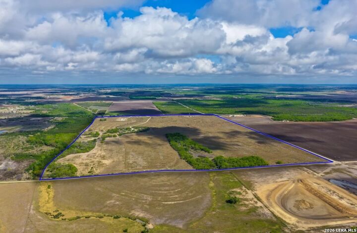 Property Photo:  1444 County Road 210  TX 78114 