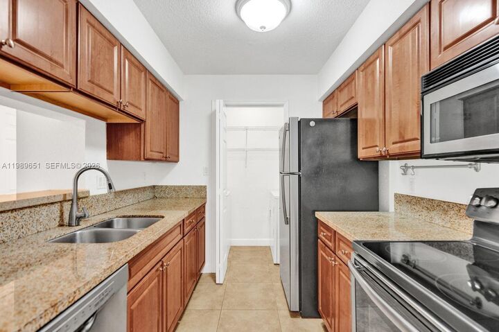 Property Photo:  949 Riverside Dr 417  FL 33071 