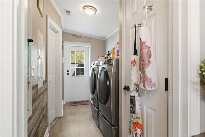 Property Photo:  3289 Cypress Lake Dr Drive  LA 70611 