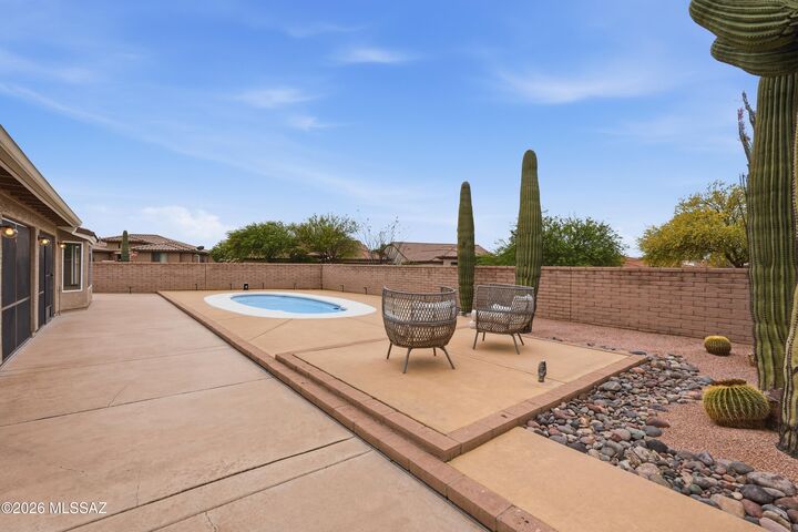 Property Photo:  1563 N Rush Creek Court  AZ 85614 