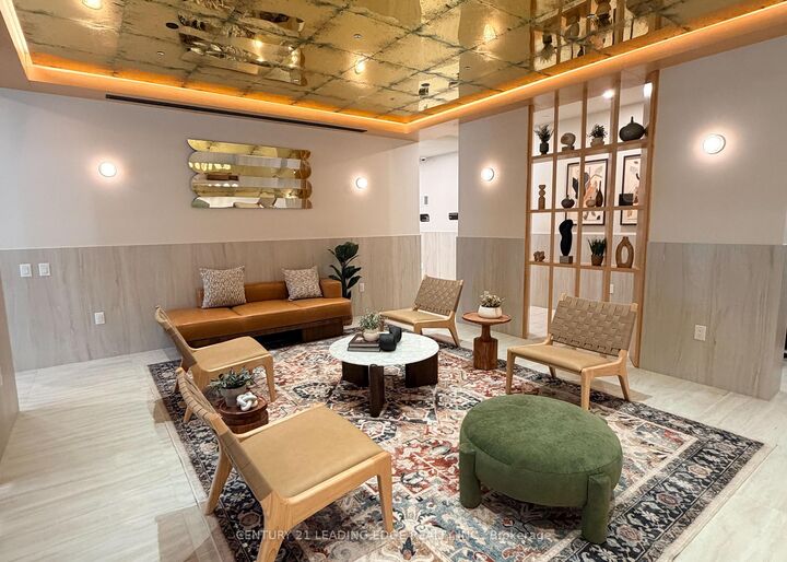 Property Photo:  1660 Bloor Street W 706  ON M6P 1A8 