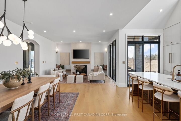 Photo de la propriété: 240 Foxborough Place ON N0M 2P0