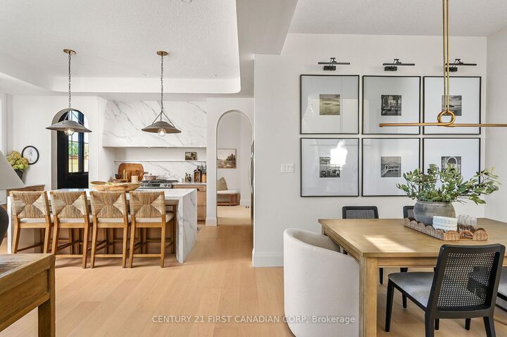 Photo de la propriété: 203 Foxborough Place ON N0M 2P0