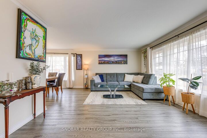 Property Photo: 97 Westhampton Drive ON M9R 1Y1