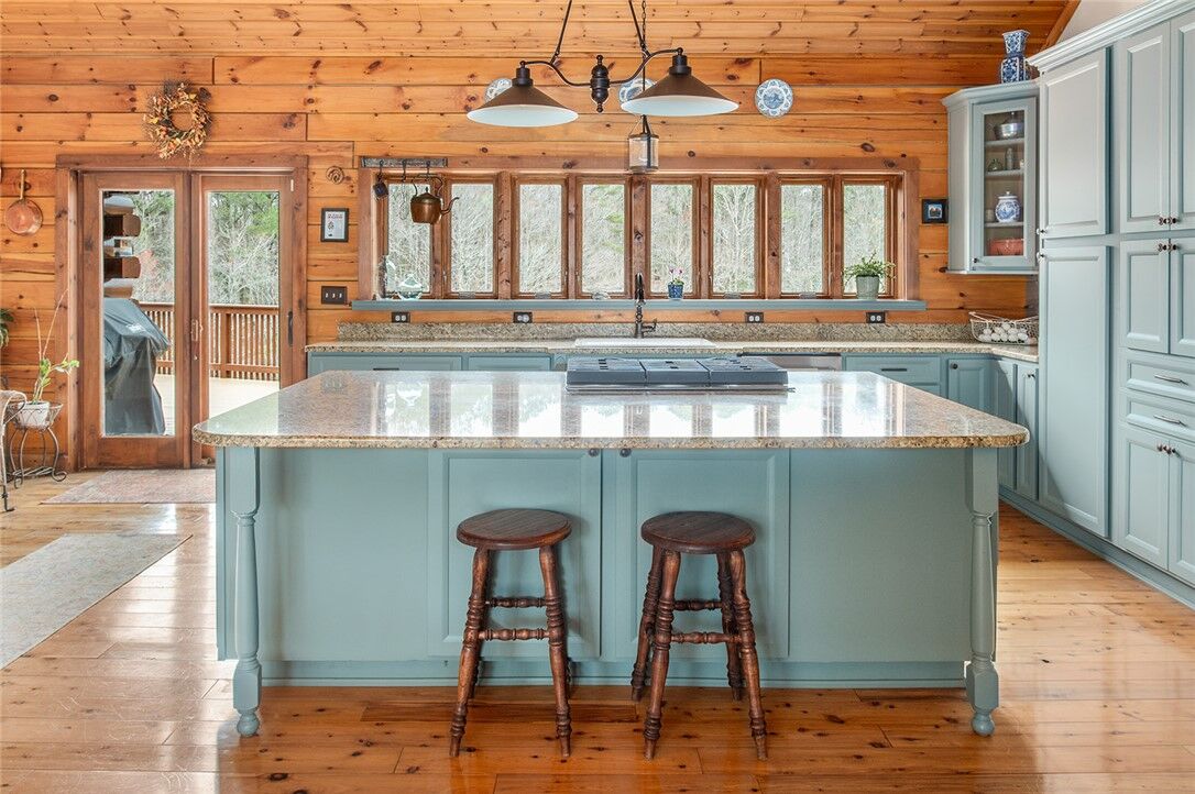 Property Photo: 10020 Pond Ridge Lane VA 23061