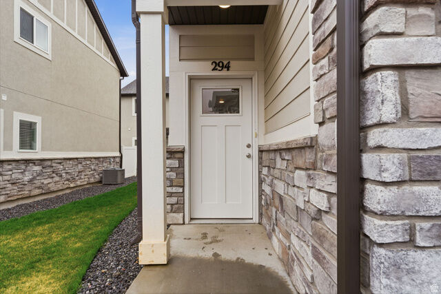 Property Photo:  294 N 100 W  UT 84050 