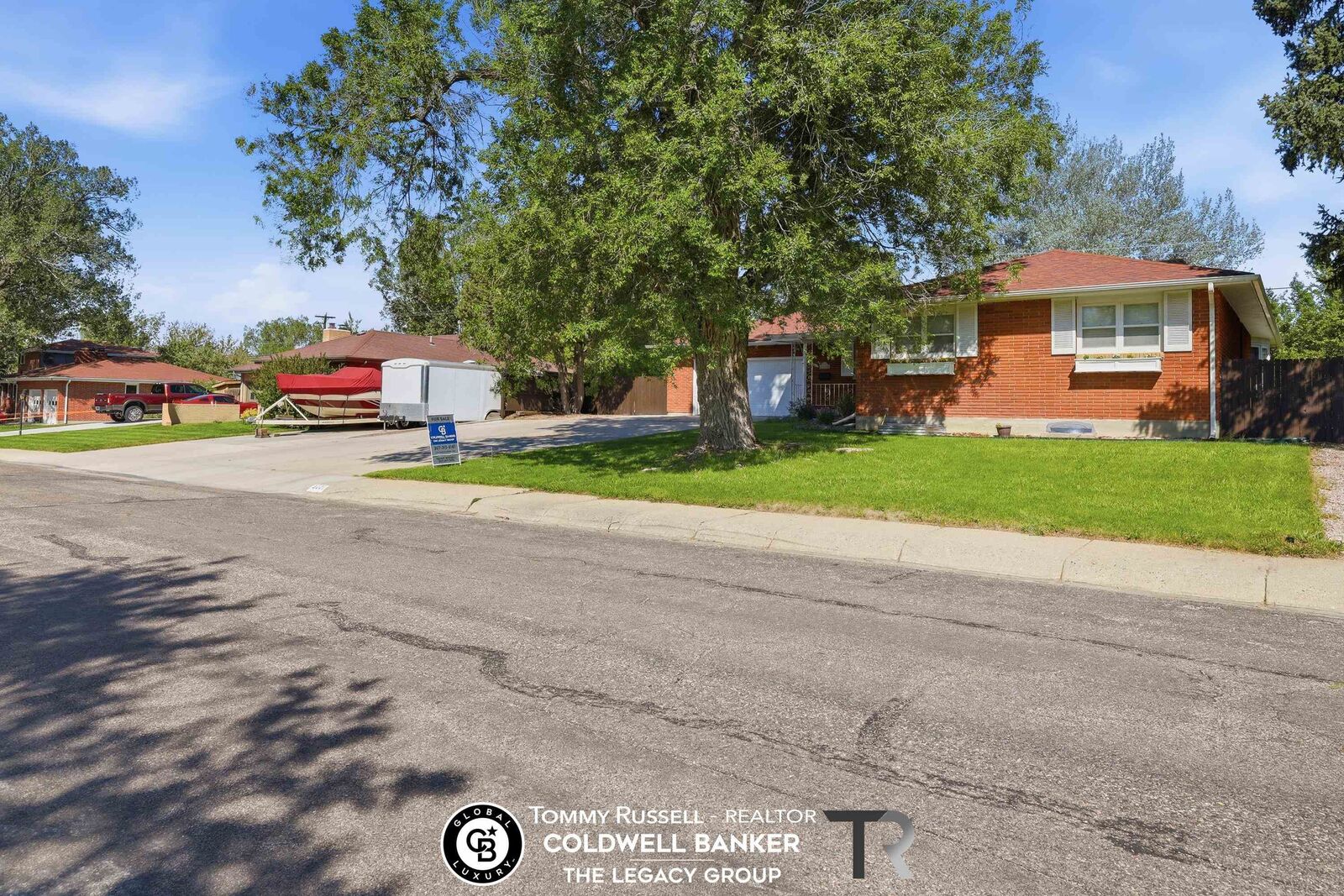 Property Photo:  3201 Hawthorne Avenue  WY 82604 