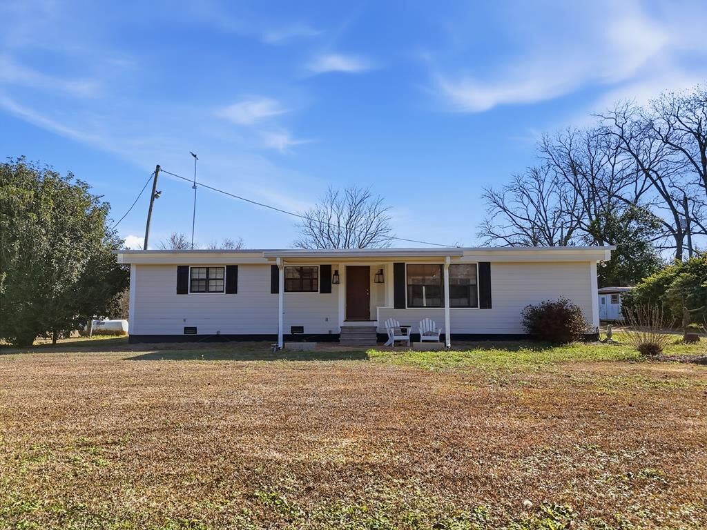 Property Photo:  5147 Doverel Hwy  GA 39842 