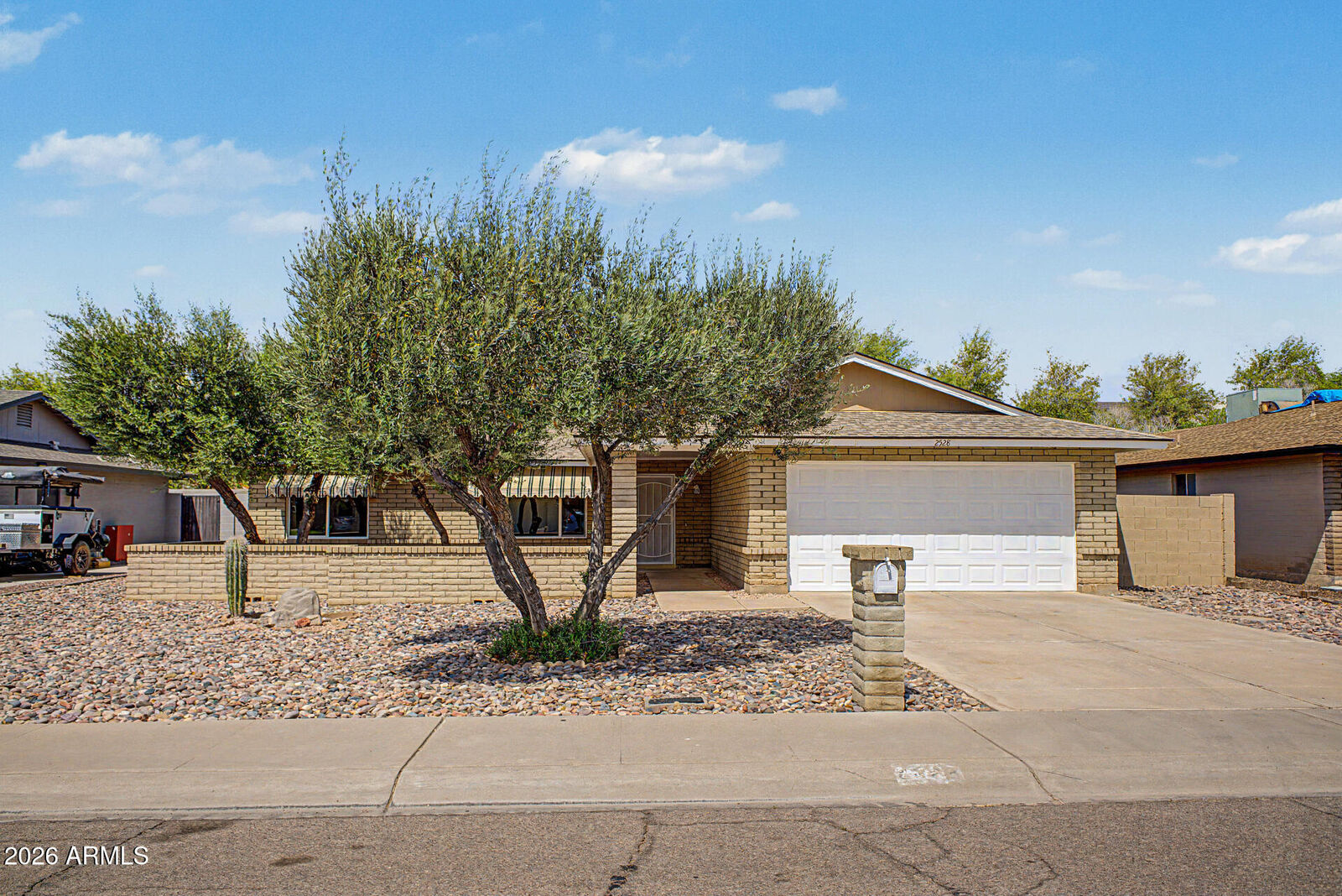 Property Photo:  2528 E Malibu Drive  AZ 85282 