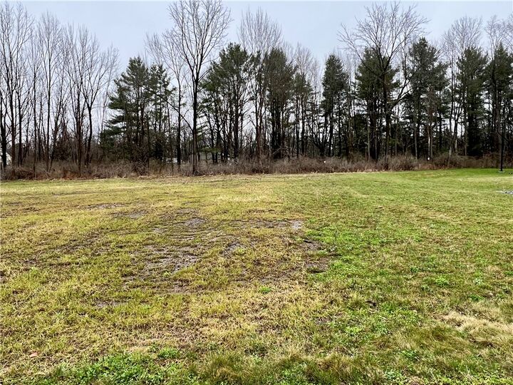 Property Photo:  20 Crescent Way  NY 14886 