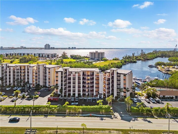 Property Photo: 3462 Hancock Bridge Pkwy 254 FL 33903