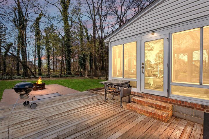 Property Photo: 6147 Cadagon Court MD 21801