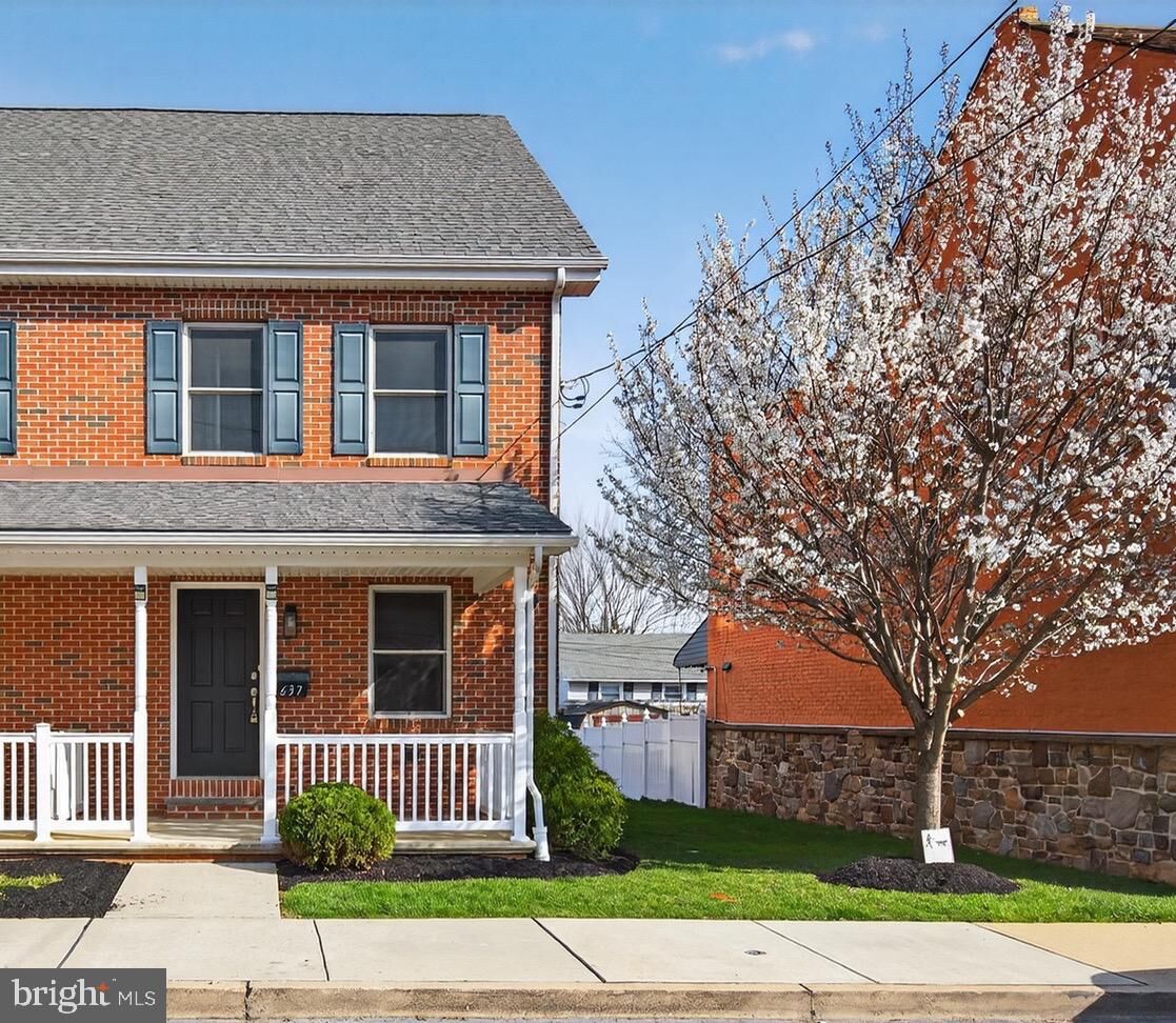 Property Photo:  637 E Fulton Street  PA 17602 