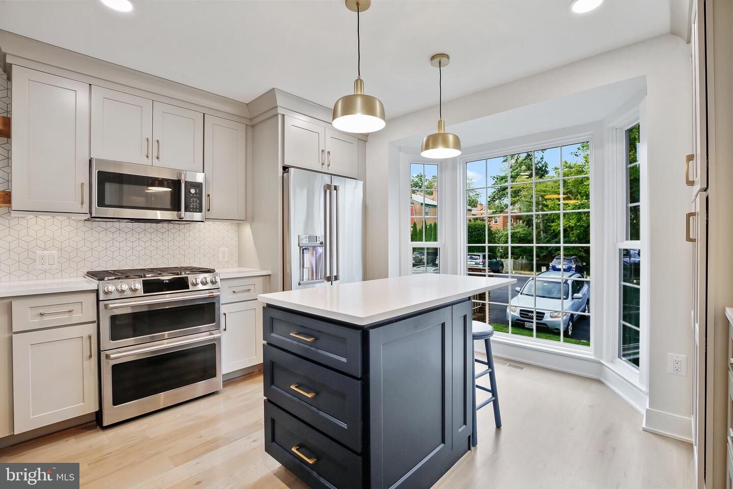 Property Photo: 165 East Street NE VA 22180