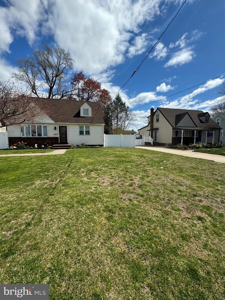 Property Photo:  2007 Sanford Street  PA 19116 