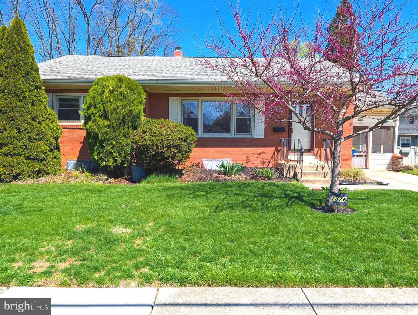 Property Photo:  1476 Brandt Avenue  PA 17070 