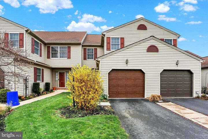 Property Photo: 40 Alfred Drive 24 PA 17339