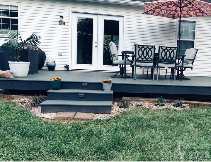 Property Photo:  110 Shenandoah Loop  NC 28166 