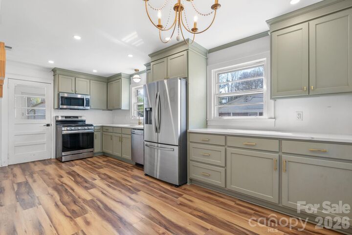 Property Photo:  212 Glendale Street  NC 28655 