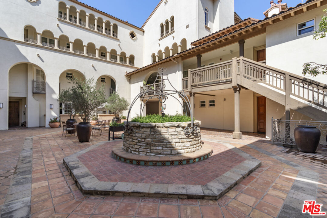 Property Photo: 5935 Playa Vista Dr CA 90094