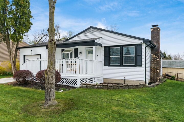 Property Photo:  2562 Red Rock Boulevard  OH 43123 