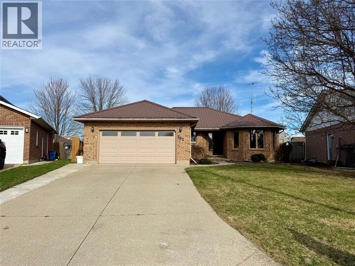 Property Photo: 362 Manor Court ON N0N 1G0