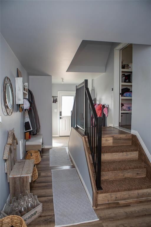 Property Photo:  219 3rd Avenue West  MB R0K 2C0 