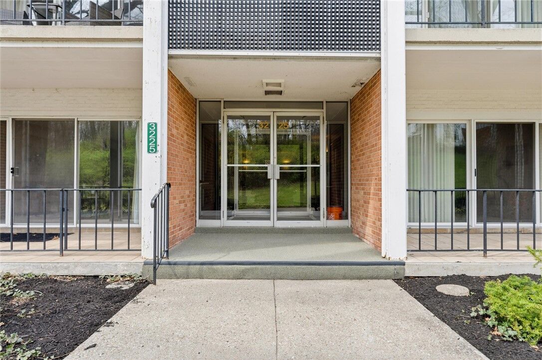 Property Photo:  3225 Southdale #5 Drive  OH 45409 