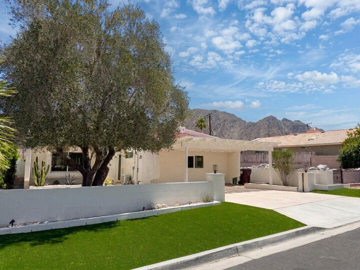 Property Photo:  53770 Avenida Obregon  CA 92253 