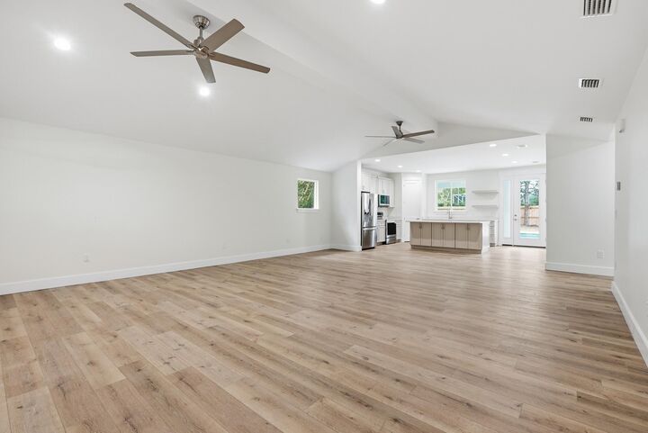 Property Photo: 465 Seacrest Drive FL 32461