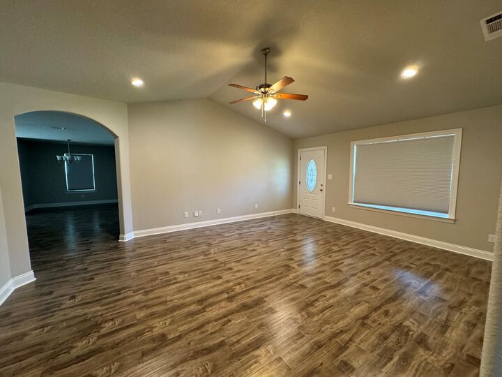 Property Photo: 7204 Gordon Evans Road FL 32566